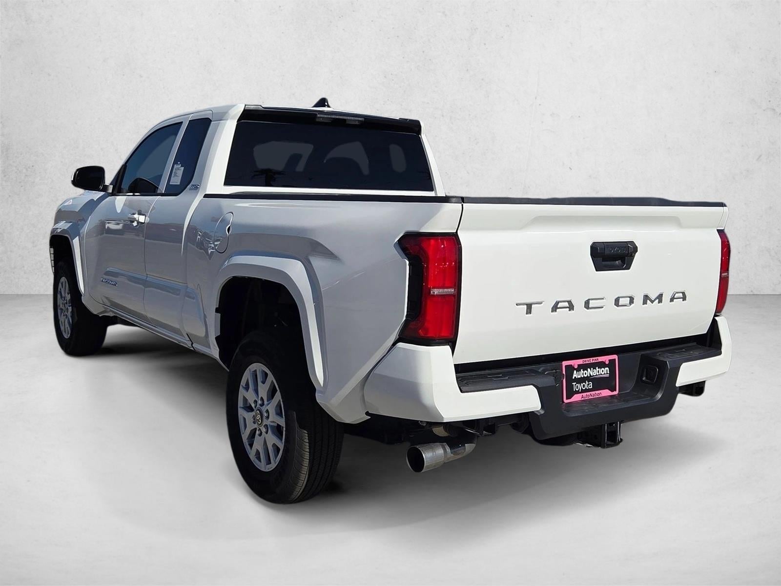 2026 Toyota Tacoma SR5 - Photo 9