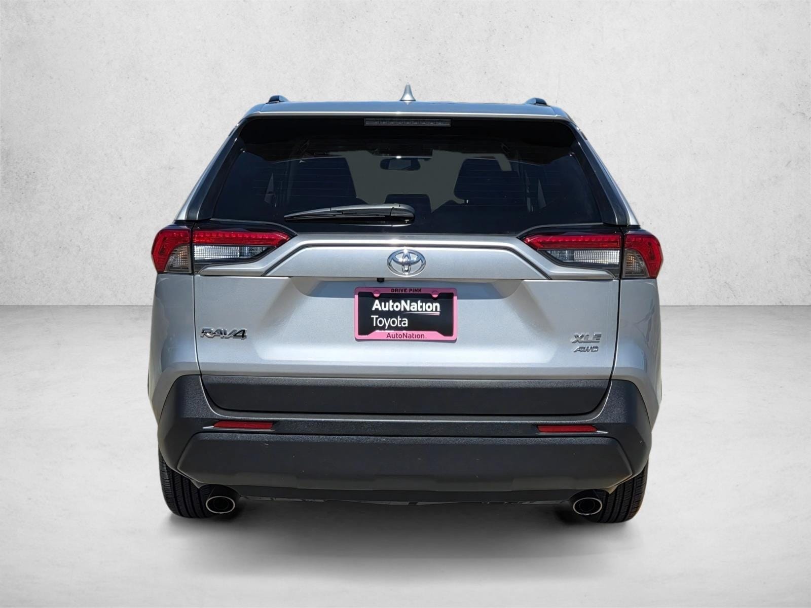 2024 Toyota RAV4 XLE - Photo 7