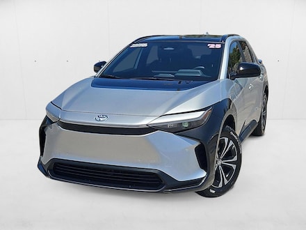 2025 Toyota bZ4X XLE SUV