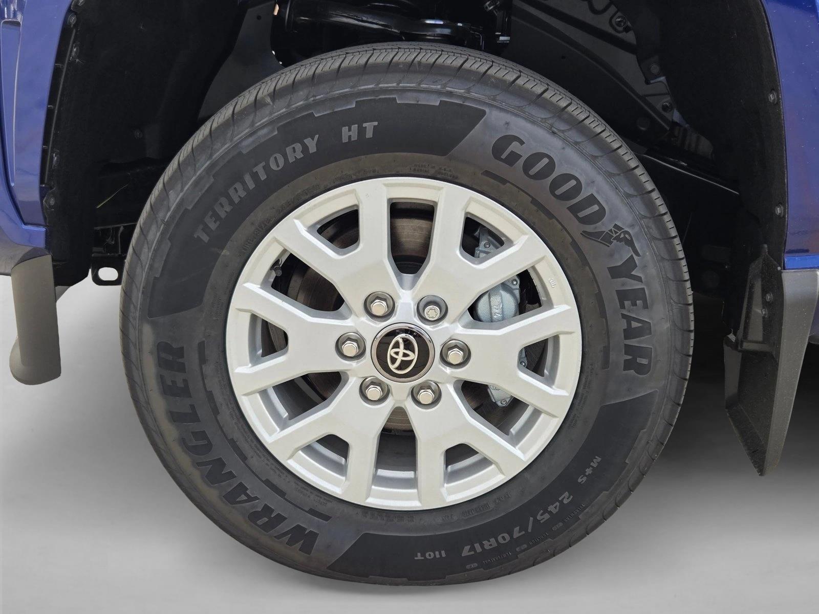 2025 Toyota Tacoma SR5 - Photo 10