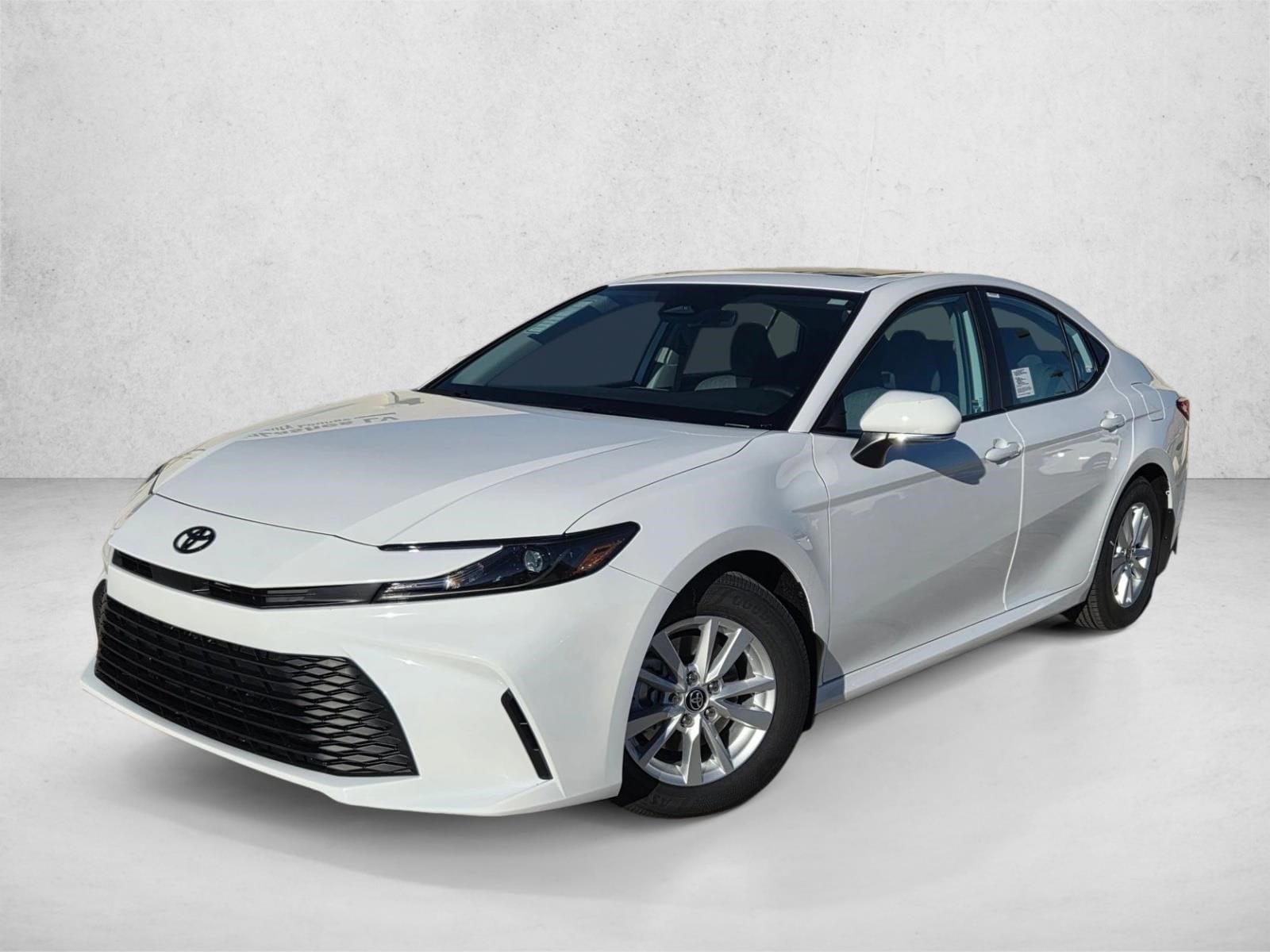 2026 Toyota Camry LE's photo