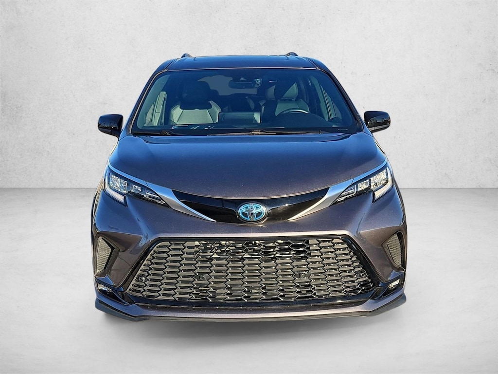 Used 2021 Toyota Sienna XSE 7 Passenger Van