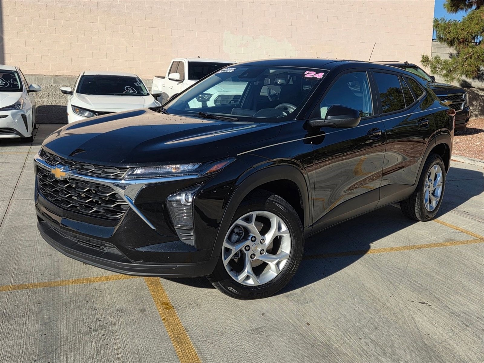 2024 Chevrolet Trax LS's photo