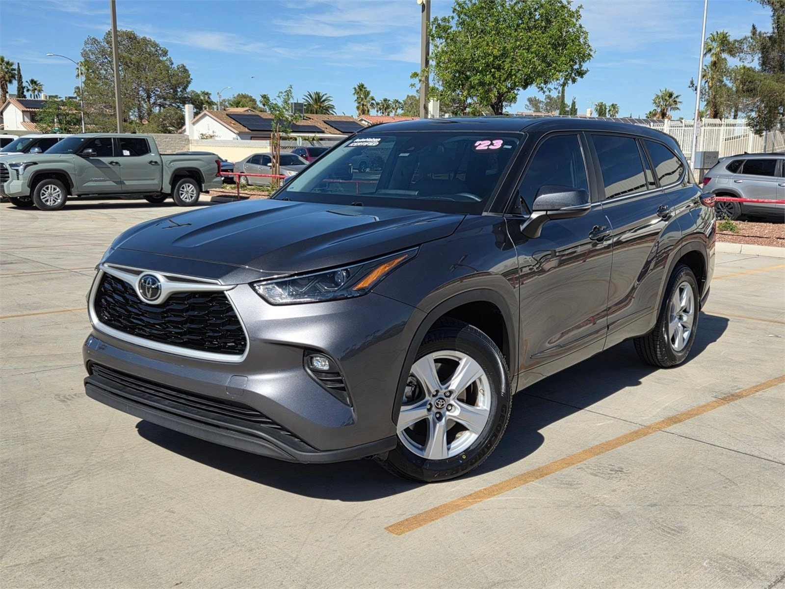2023 Toyota Highlander LE