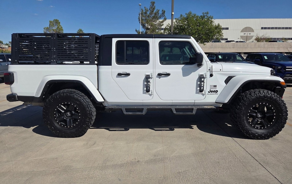 Used 2021 Jeep Gladiator Sport Truck Crew Cab