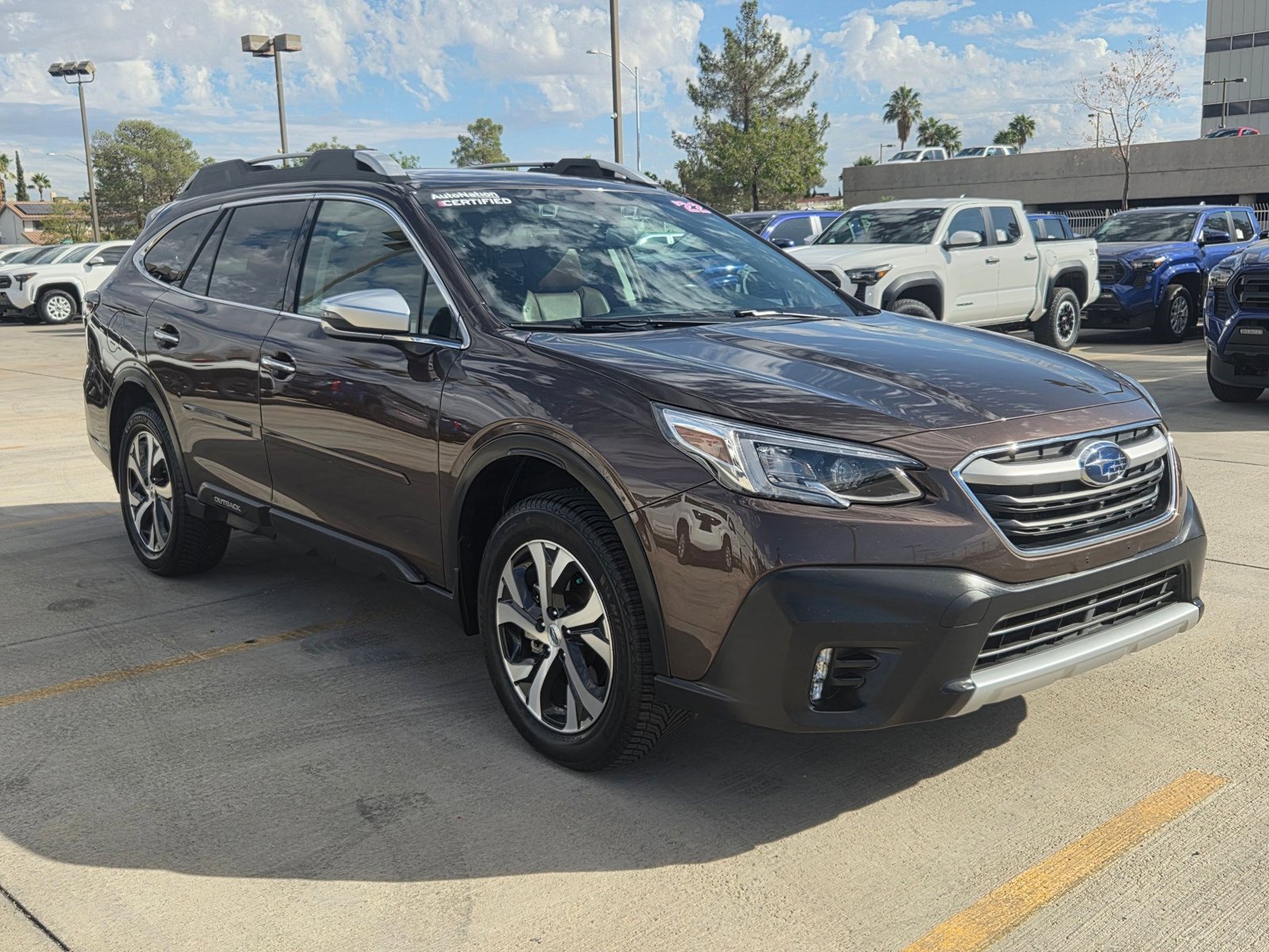 2022 Subaru Outback Touring photo 2
