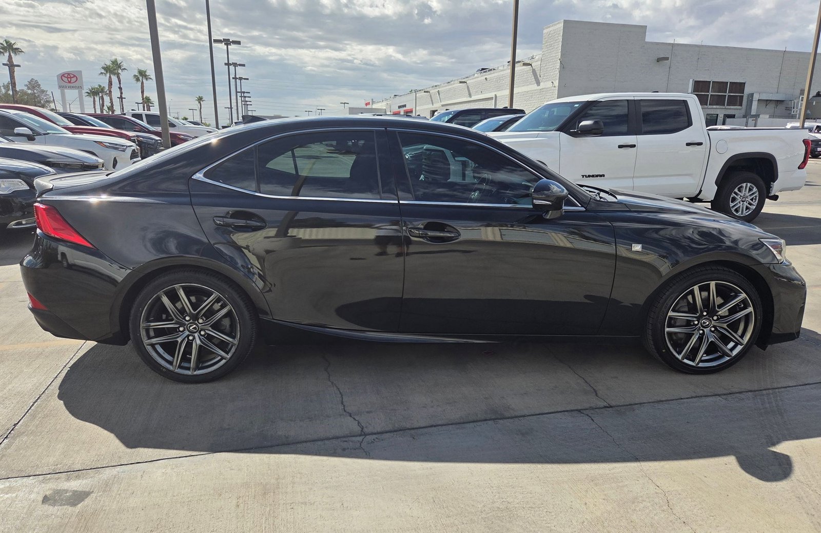 2018 Lexus IS 350 F SPORT photo 4