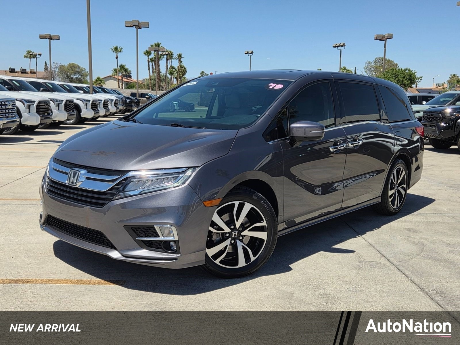 2019 Honda Odyssey Elite's photo