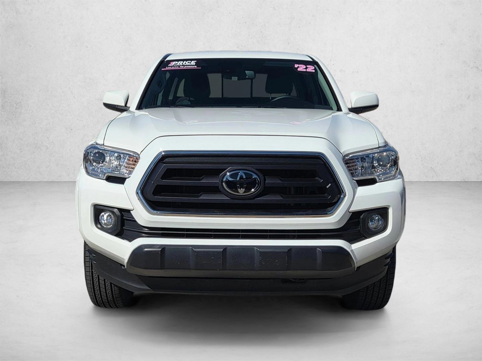 2022 Toyota Tacoma SR5 V6 photo 2