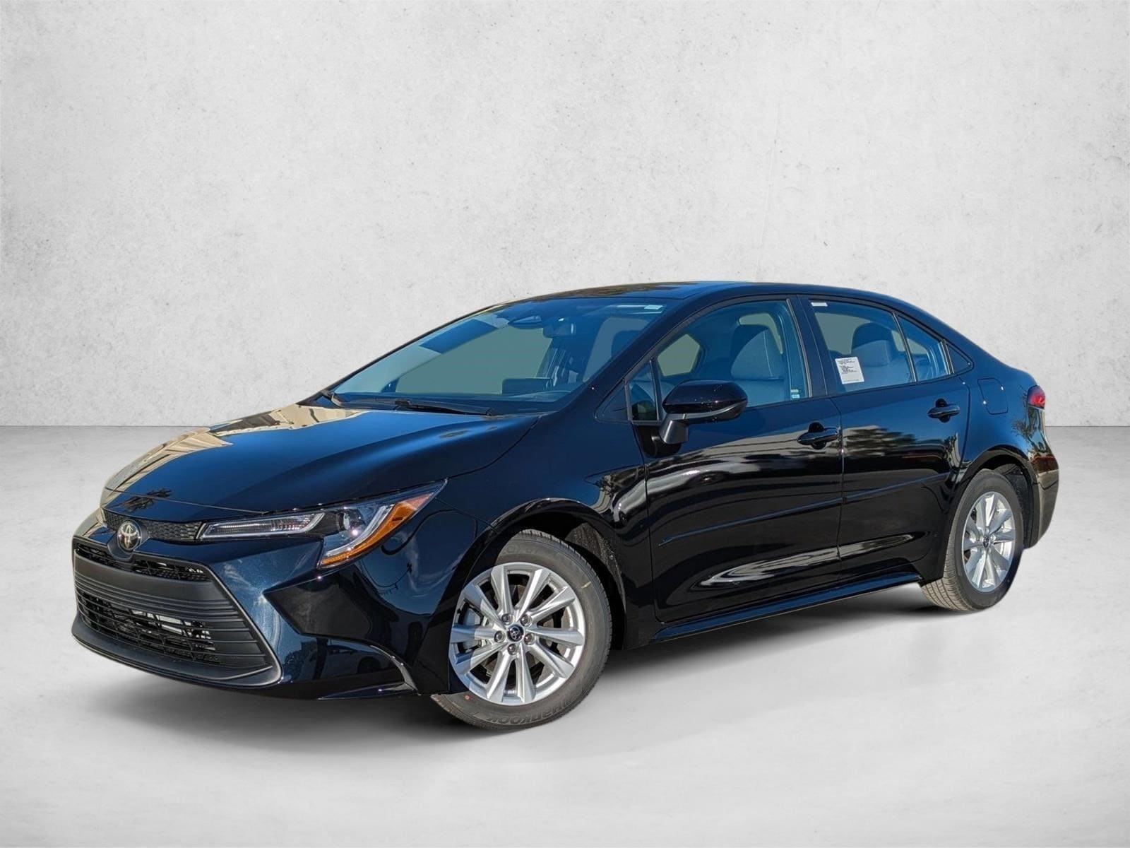 2026 Toyota Corolla LE's photo