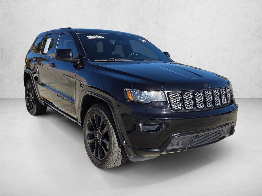 Used 2019 Jeep Grand Cherokee Laredo SUV