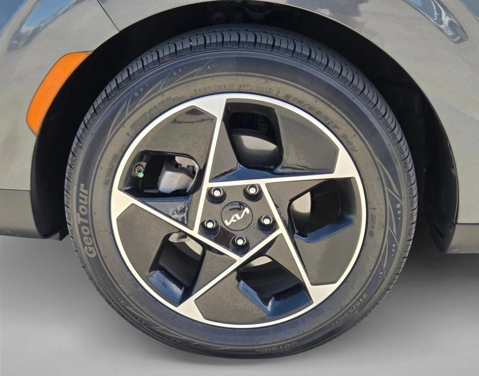 2023 Kia Soul EX - Photo 22