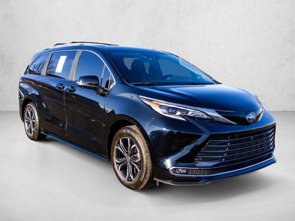 Used 2025 Toyota Sienna Platinum 7 Passenger Van Passenger Van