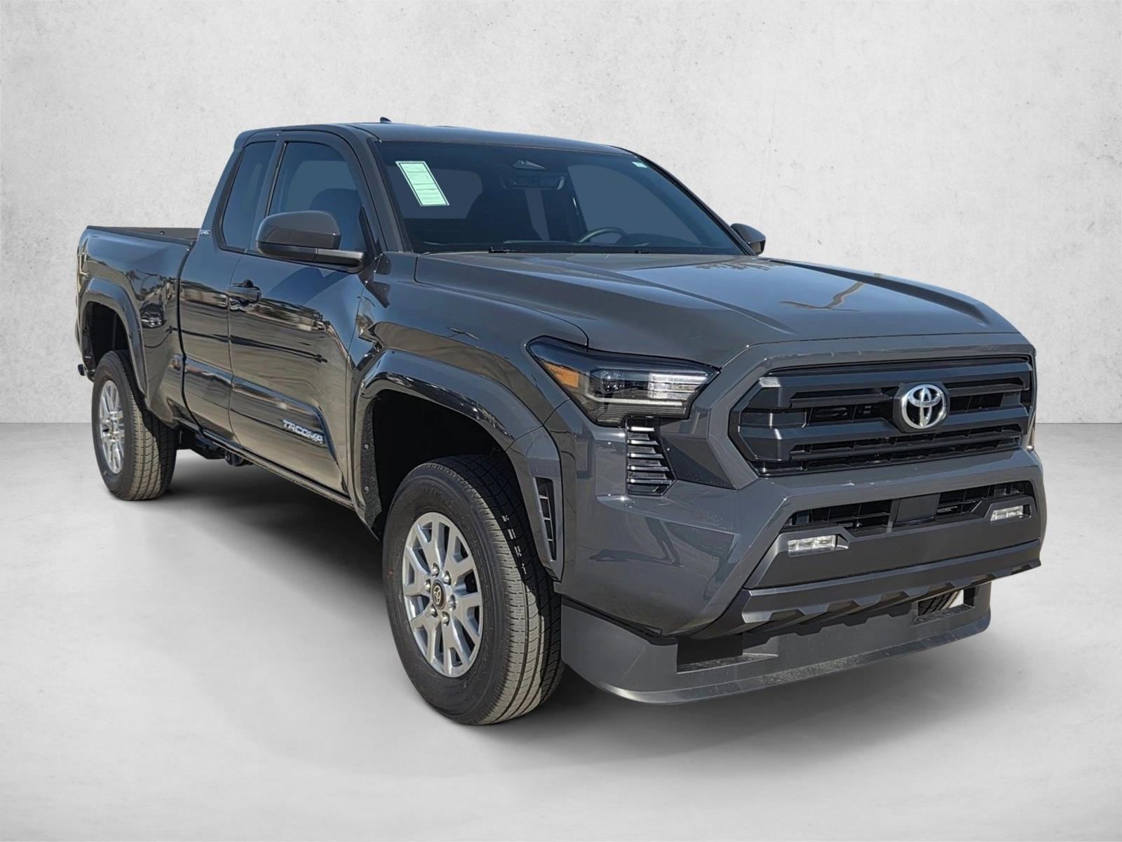 2026 Toyota Tacoma SR5 - Photo 7