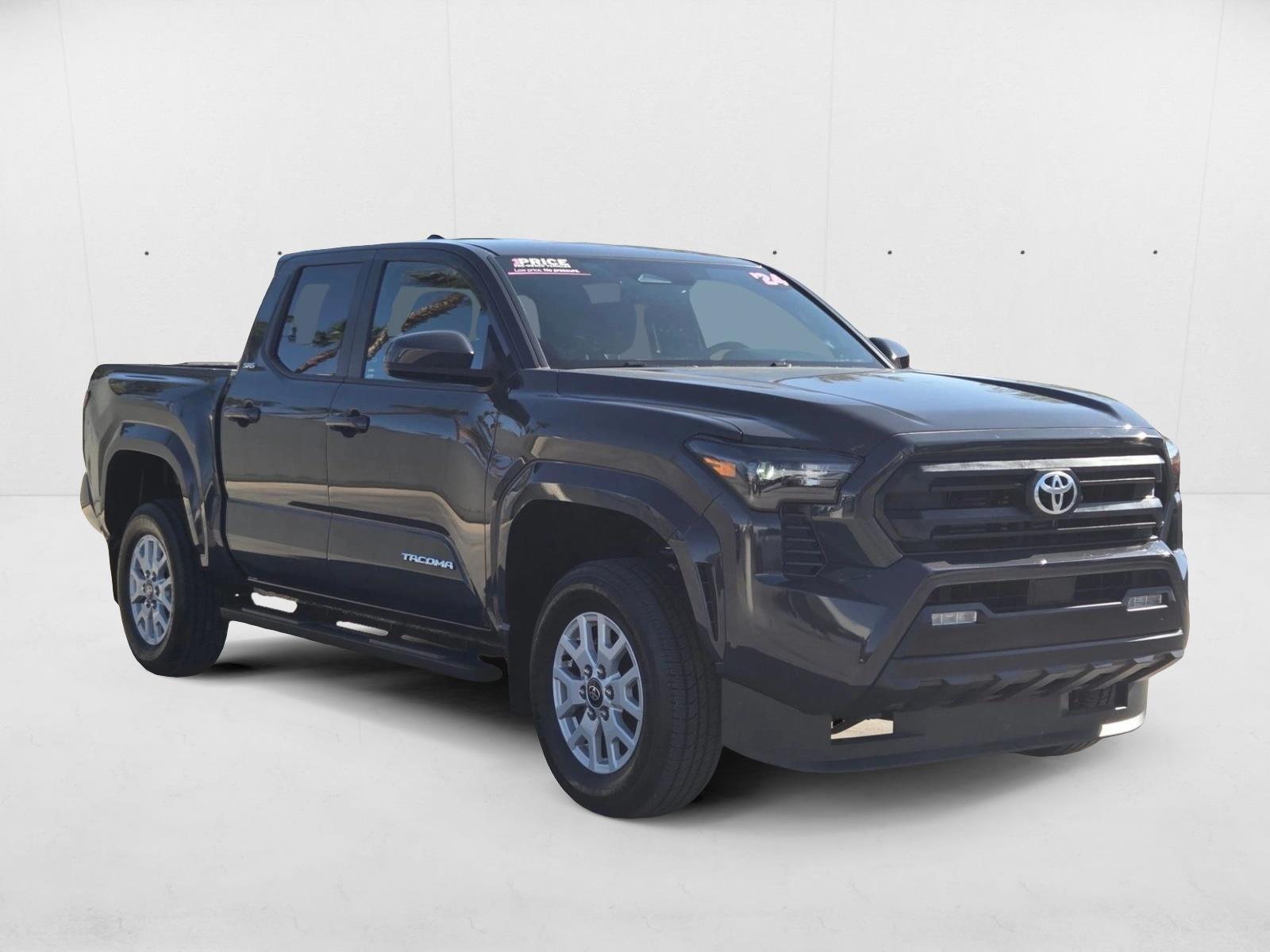 2024 Toyota Tacoma SR5 photo 3