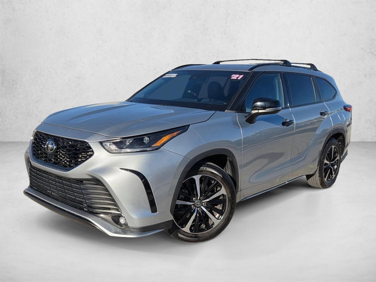 2021 Toyota Highlander XSE's photo