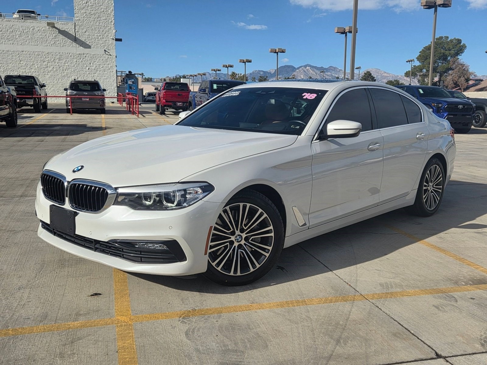 2018 BMW 5 Series 530i's photo