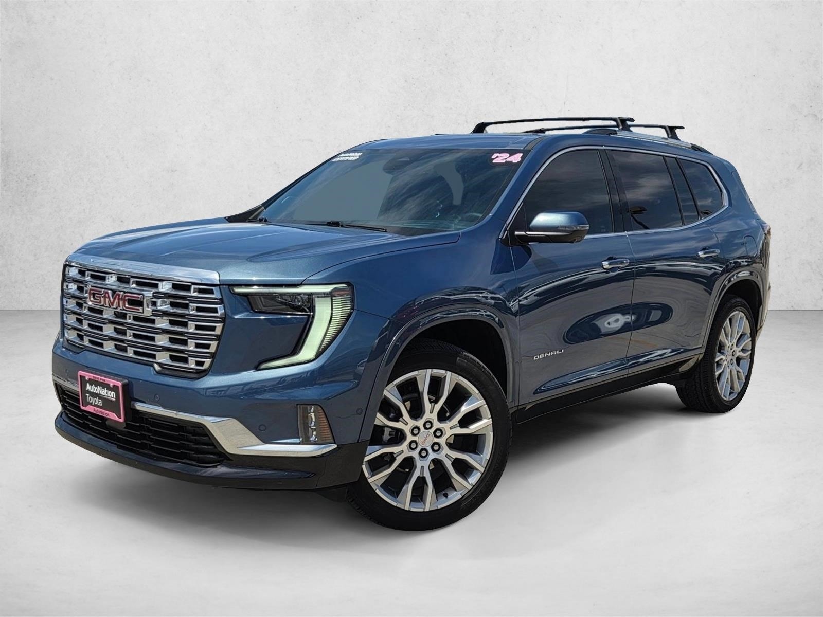 2024 GMC Acadia Denali AWD's photo