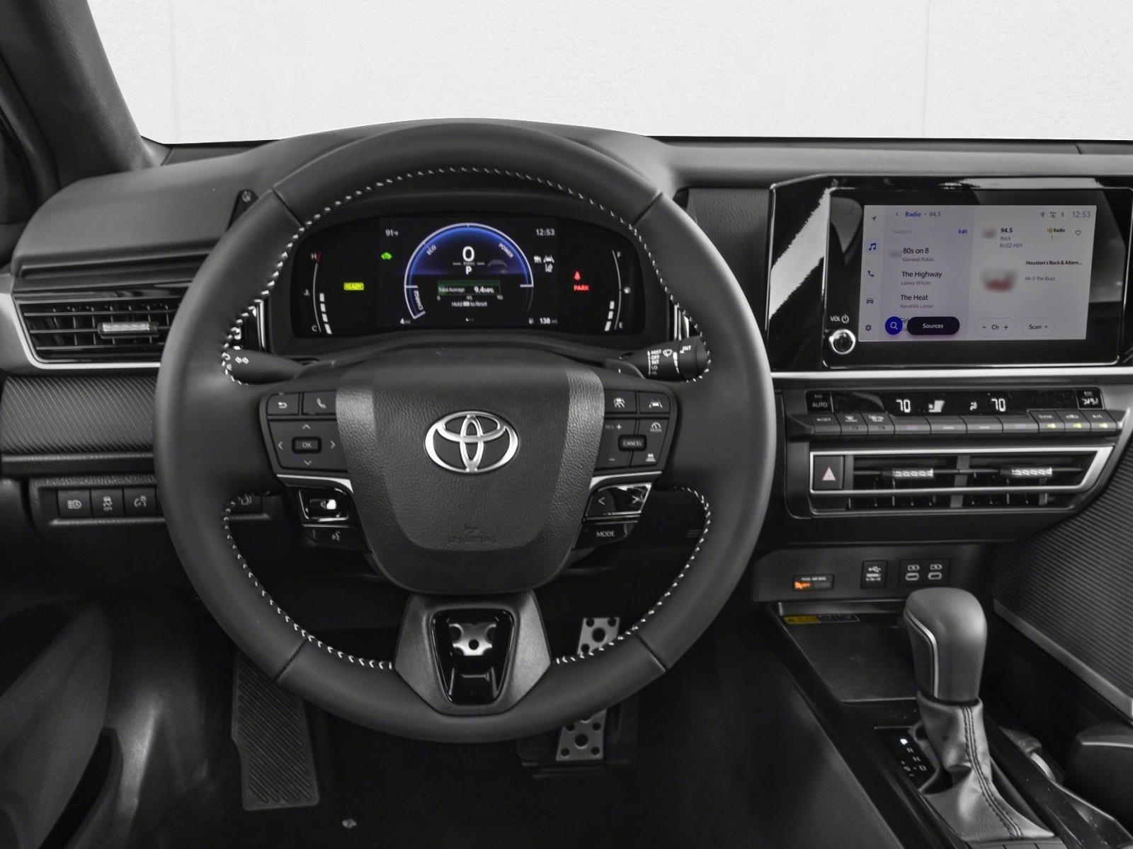 2026 Toyota Camry SE photo 3