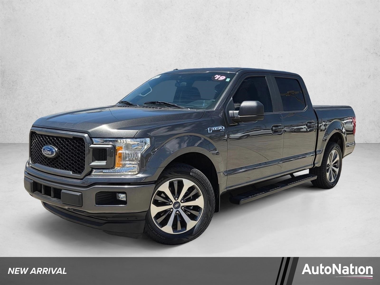 2019 Ford F-150 XL SuperCrew 5-1/2 Box's photo