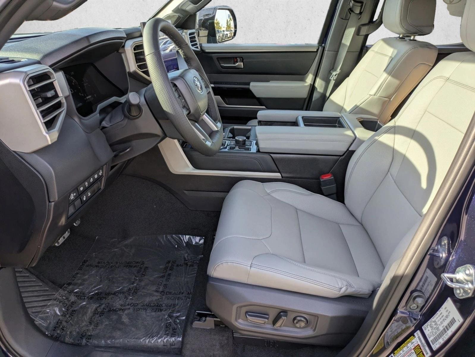 2026 Toyota Tundra Limited - Photo 4