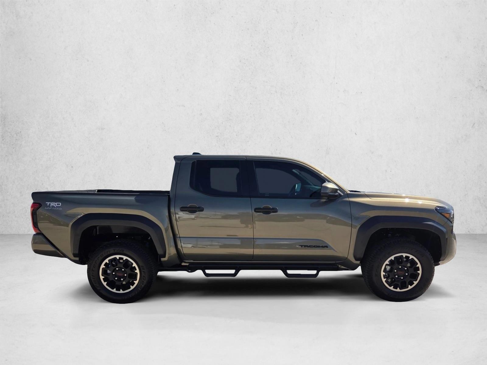 2025 Toyota Tacoma TRD photo 4