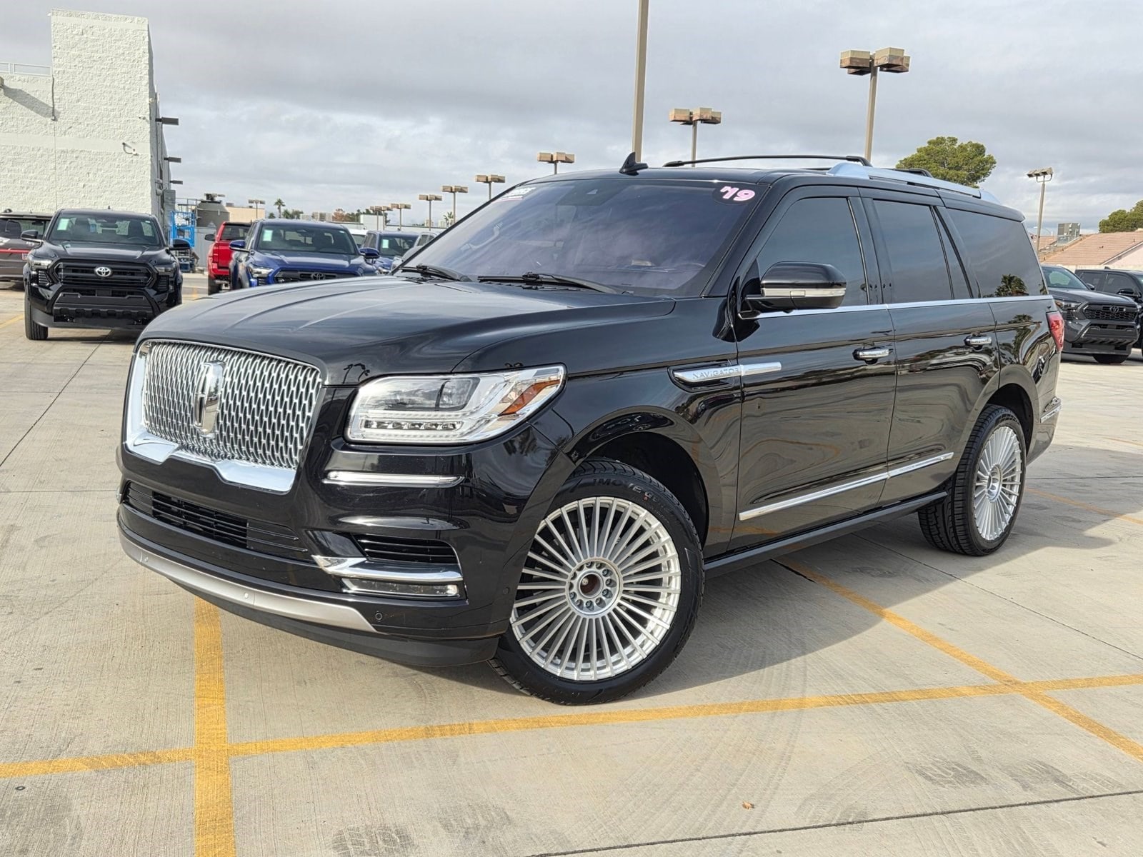 2019 Lincoln Navigator Reserve's photo