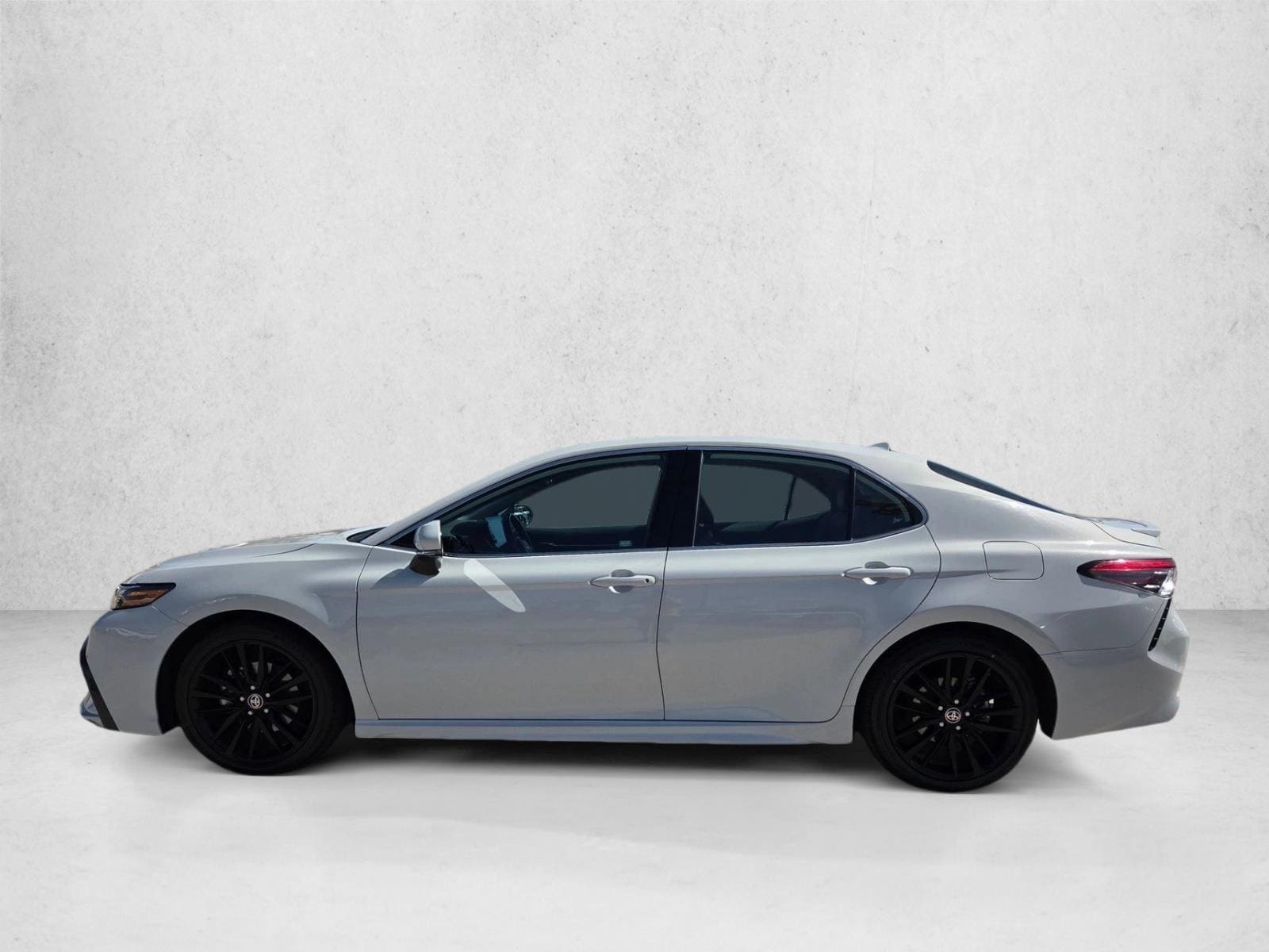 2023 Toyota Camry XSE - Photo 9