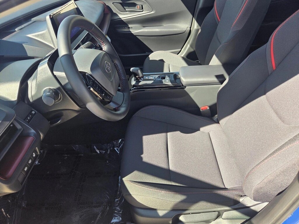 New 2026 Toyota Prius Plug-in Hybrid SE PLUG-IN HYBRID