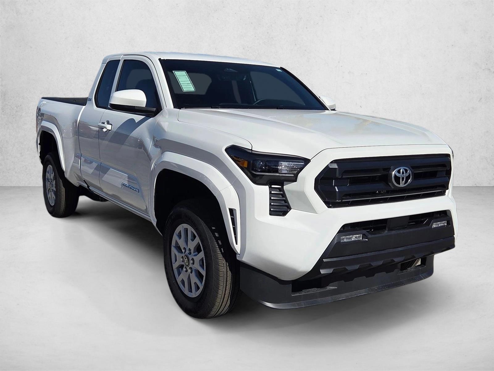 2026 Toyota Tacoma SR5 - Photo 7
