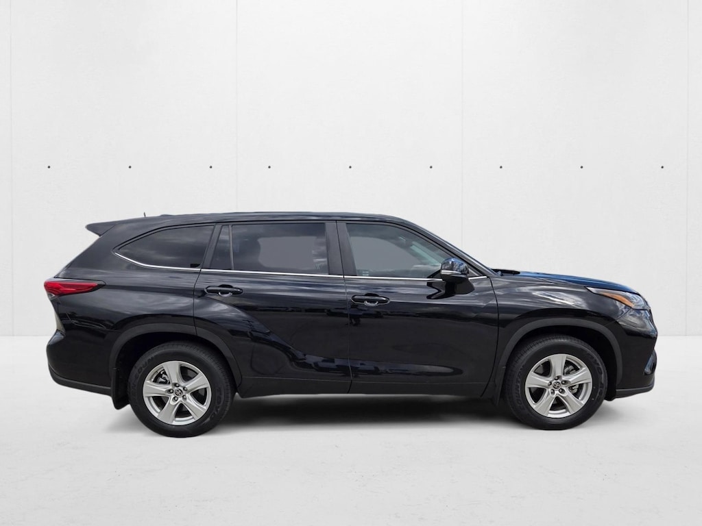 Certified 2023 Toyota Highlander LE SUV