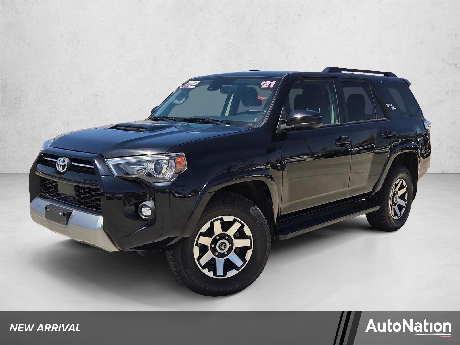2021 Toyota 4Runner Off-Road 4WD V6's photo