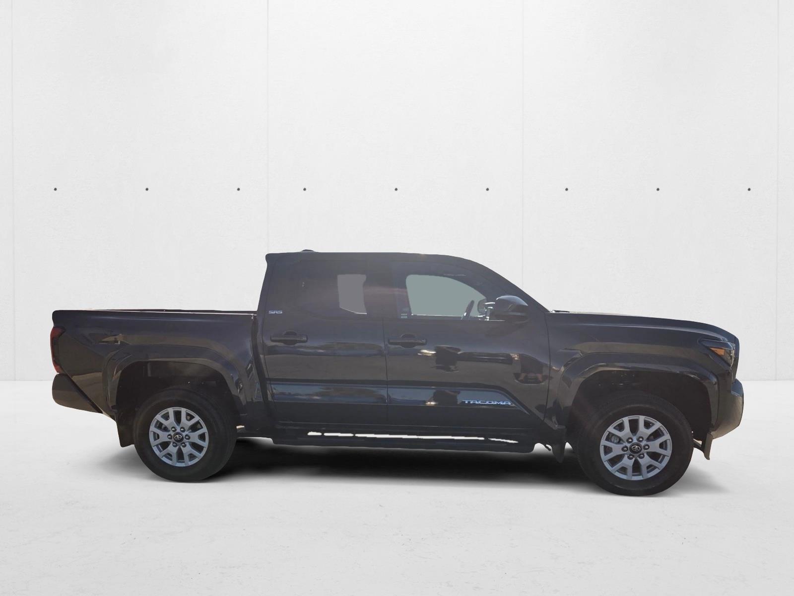 2024 Toyota Tacoma SR5 photo 4