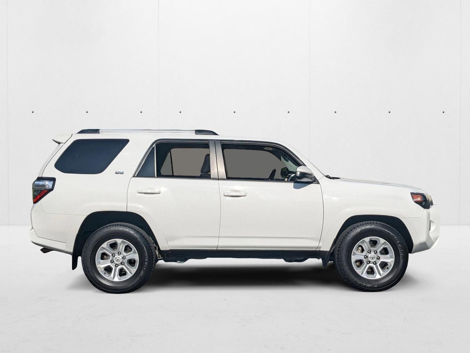 2024 Toyota 4Runner SR5 photo 4