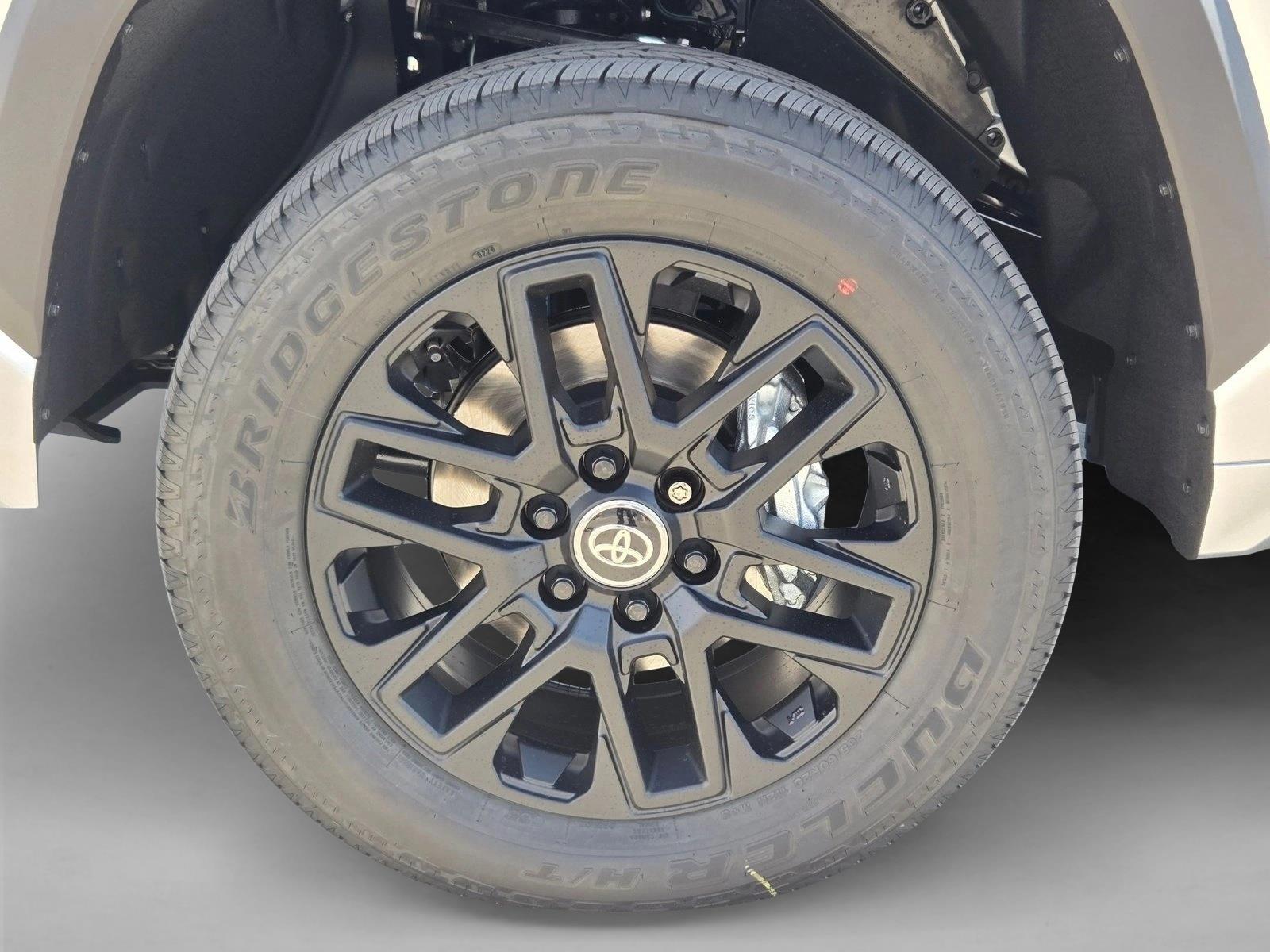 2026 Toyota Tundra Limited - Photo 10