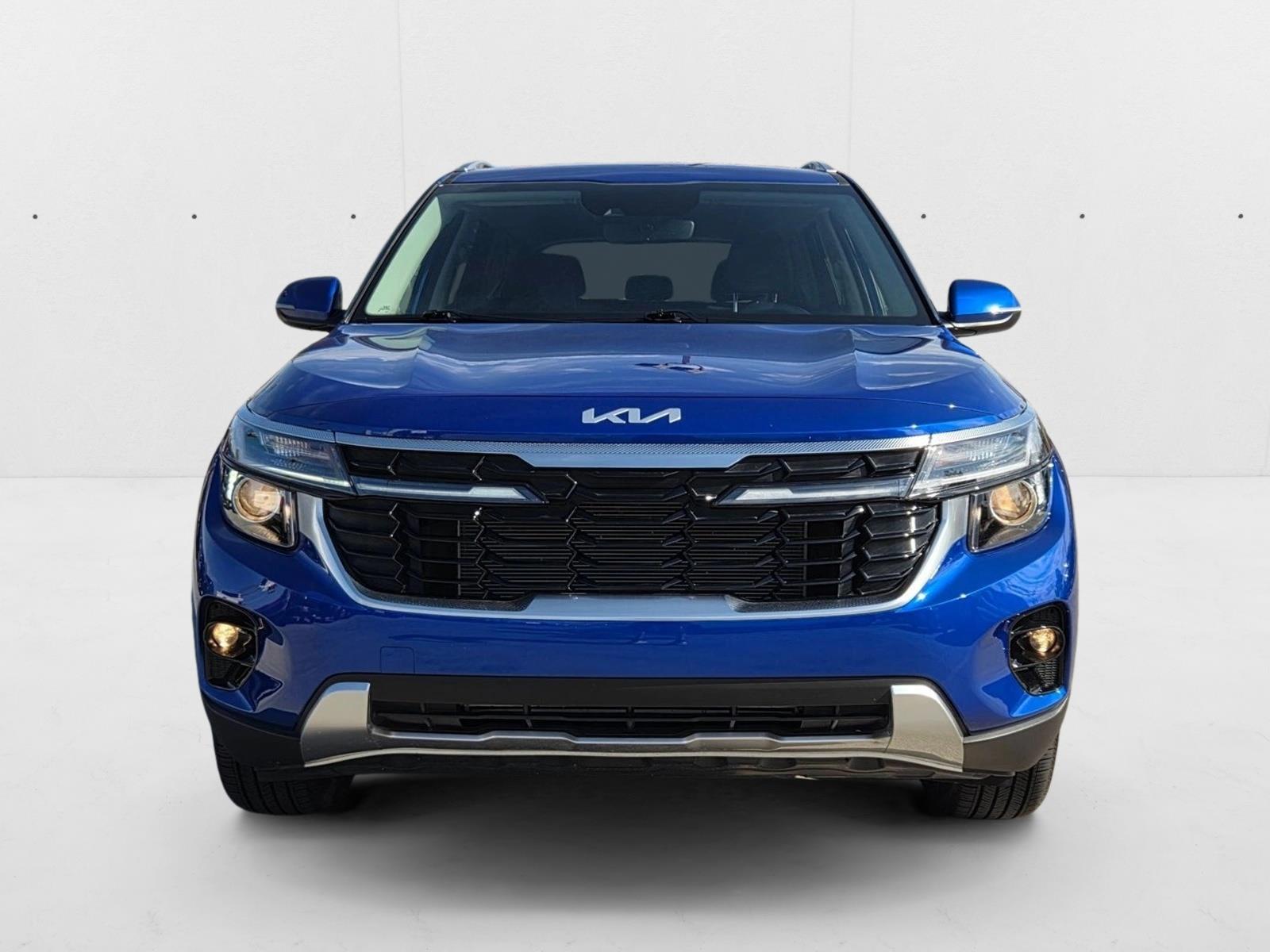2025 Kia Seltos S photo 2