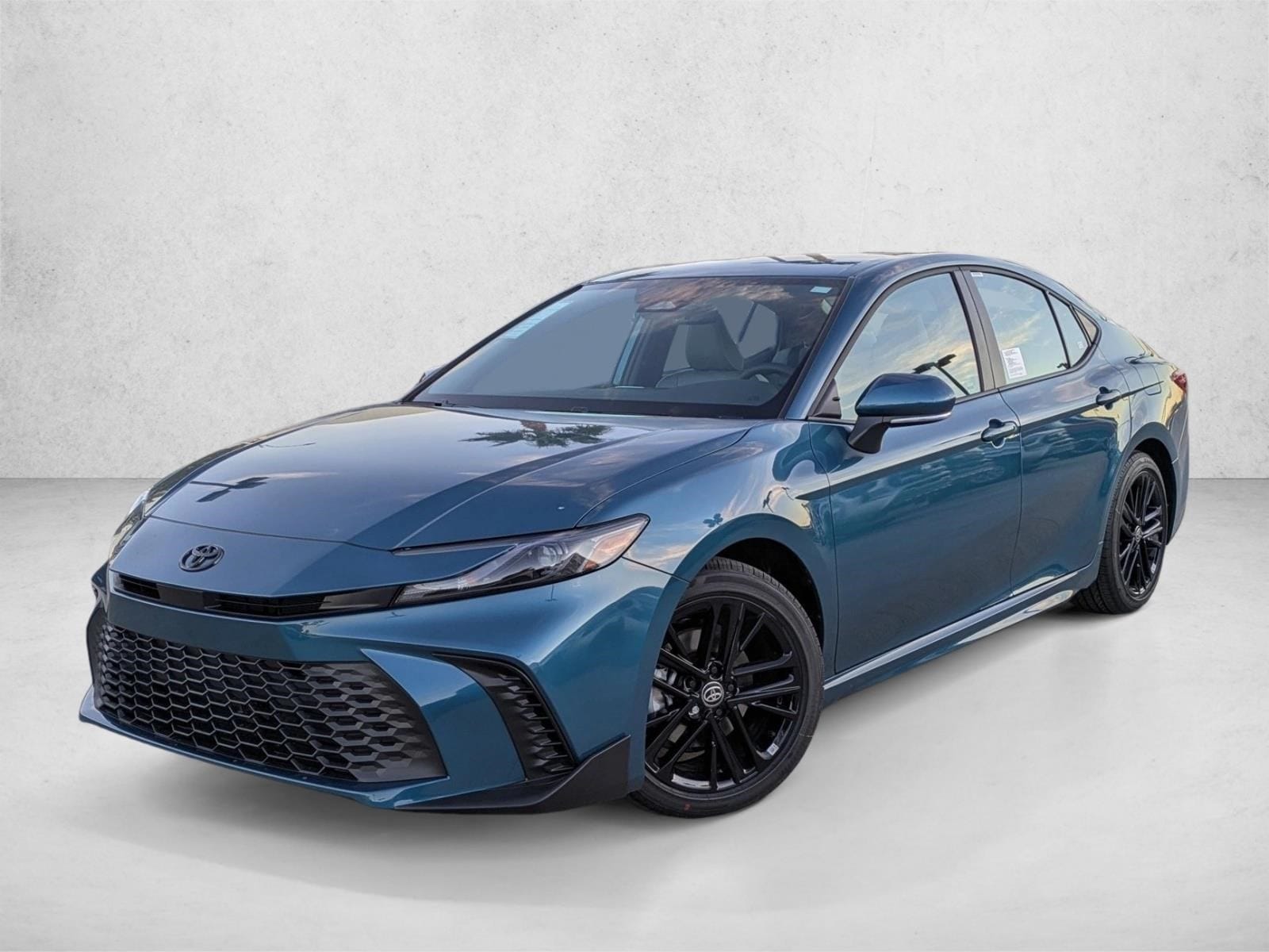 2026 Toyota Camry SE's photo