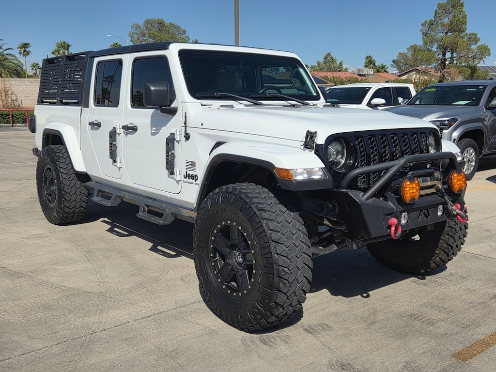 Used 2021 Jeep Gladiator Sport Truck Crew Cab