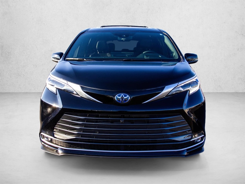 Used 2025 Toyota Sienna Platinum 7 Passenger Van Passenger Van