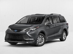 2025 Toyota Sienna LE 8 PASSENGER