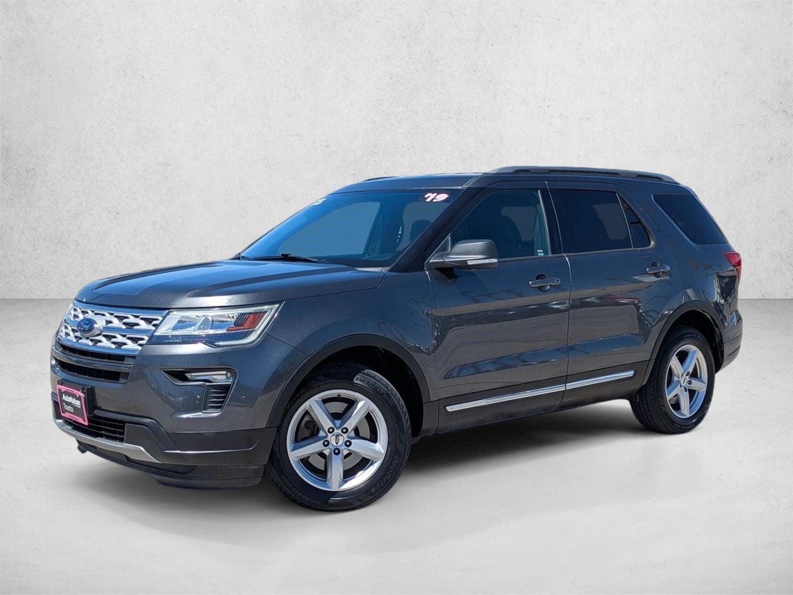 2019 Ford Explorer XLT FWD's photo