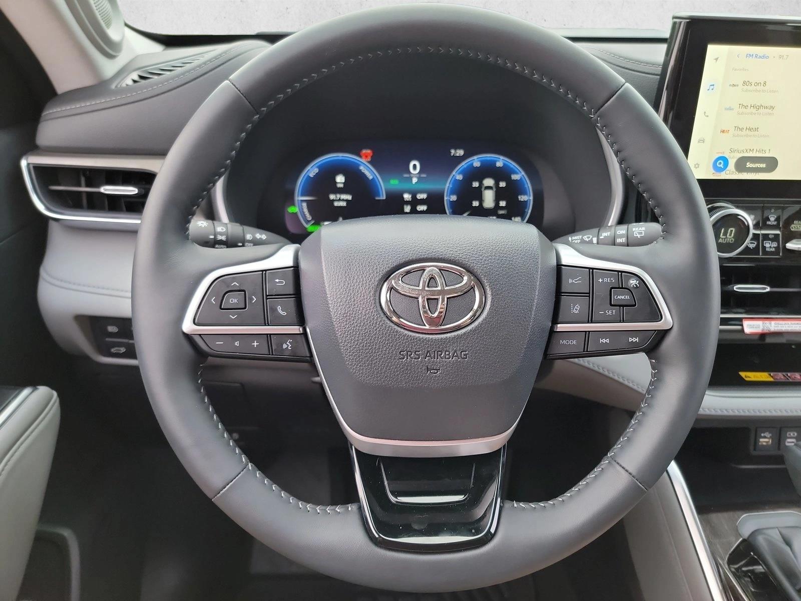 2026 Toyota Highlander Limited - Photo 21