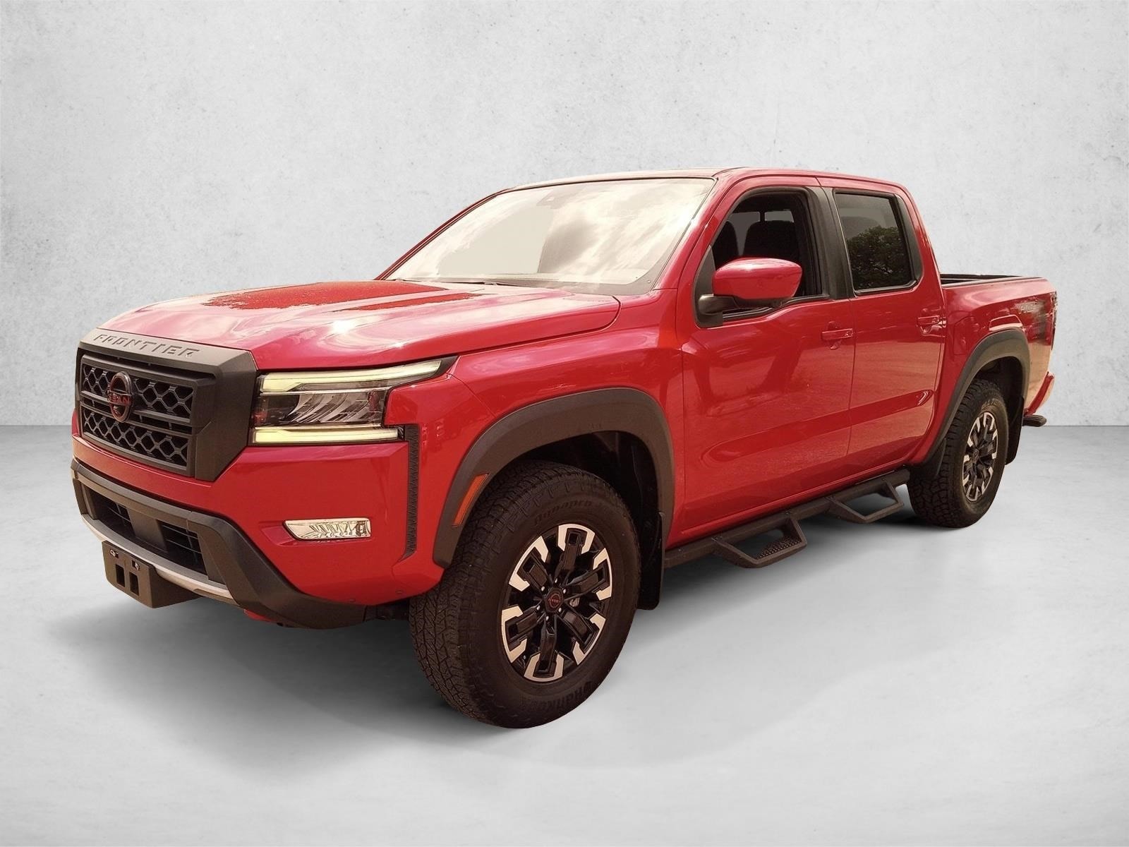 2022 Nissan Frontier PRO-4X Crew Cab 4X4's photo