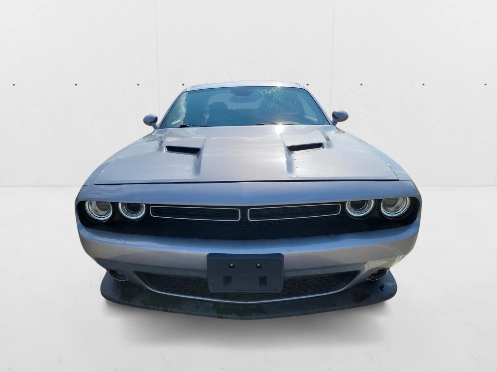 2018 Dodge Challenger R/T photo 2