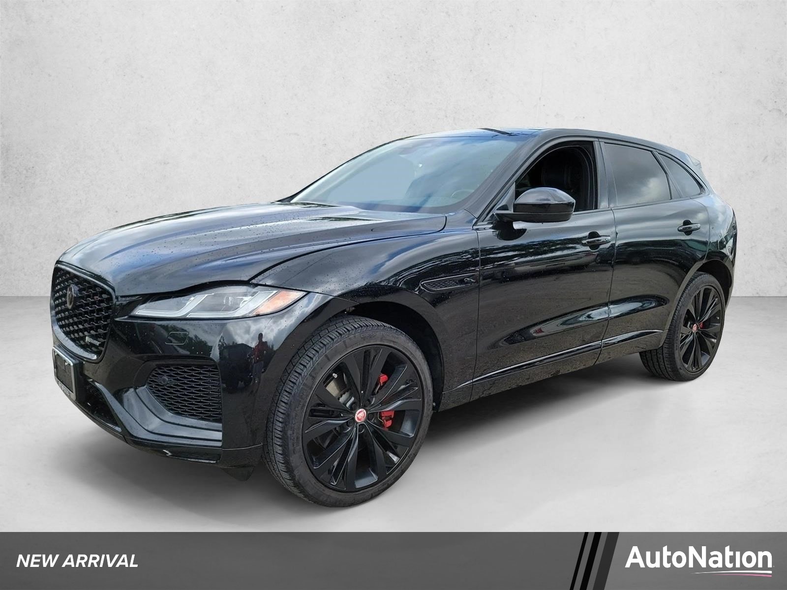2023 Jaguar F-PACE P400 R-Dynamic S's photo