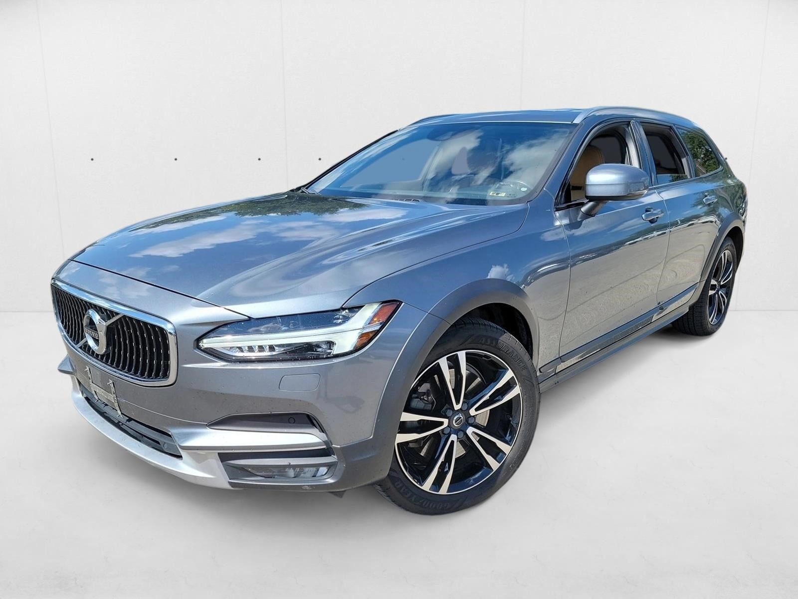 2018 Volvo V90 Cross Country