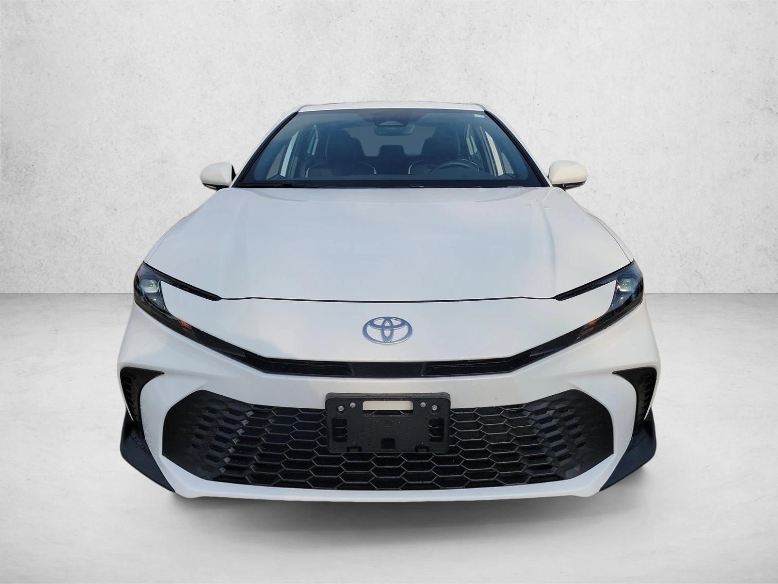 2025 Toyota Camry SE photo 2