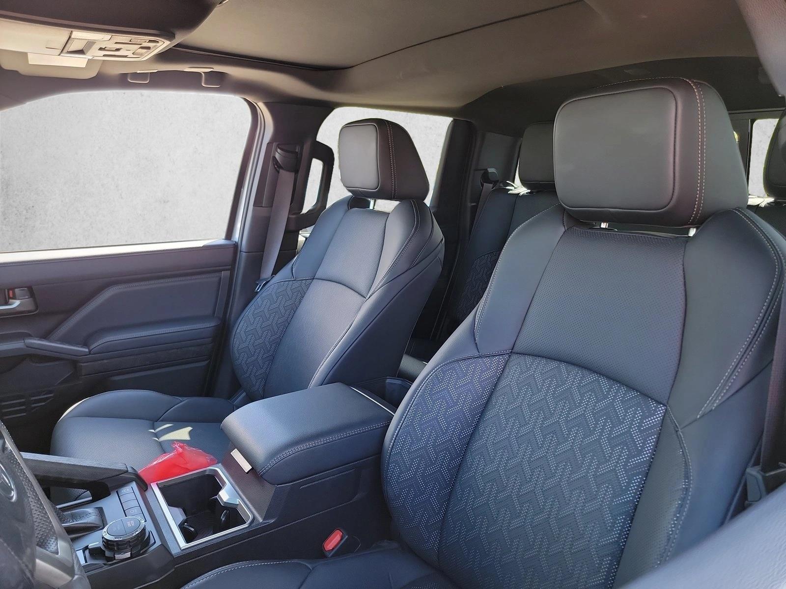 2024 Toyota Tacoma Limited - Photo 10