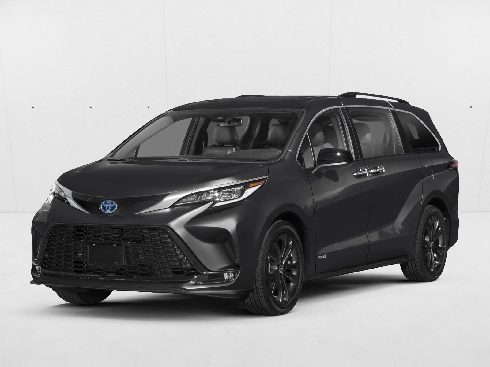 2026 Toyota Sienna XSE's photo