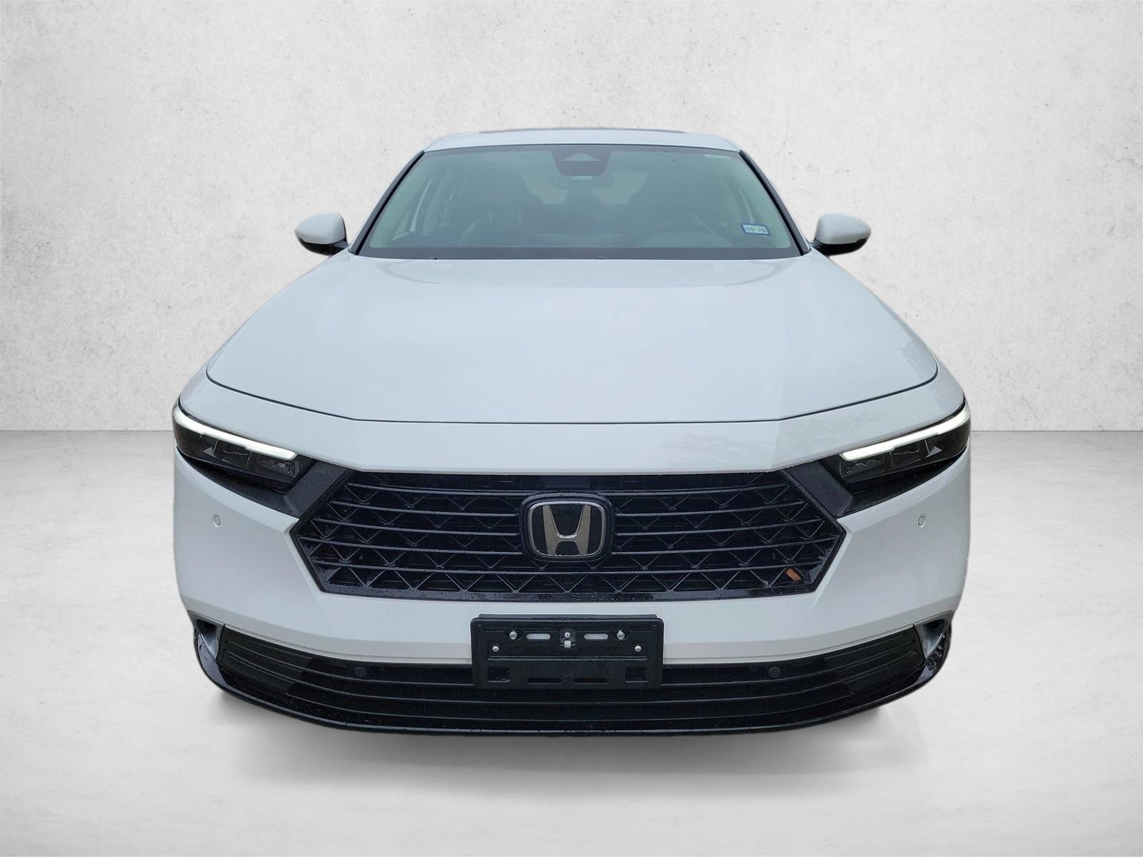 2023 Honda Accord Hybrid Touring photo 2